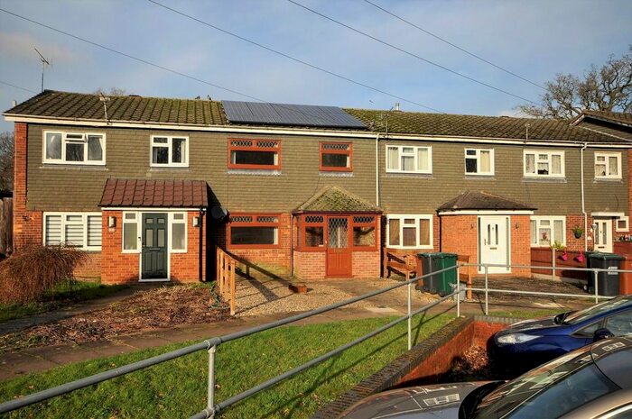 3 Bedroom Terraced House To Rent In Hillside Close, Abbots Langley, WD5