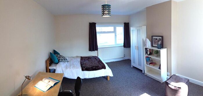 5 Bedroom Terraced House To Rent In *£pppw Excl Bills* Middleton Boulevard, Wollaton, Nottingham, NG8