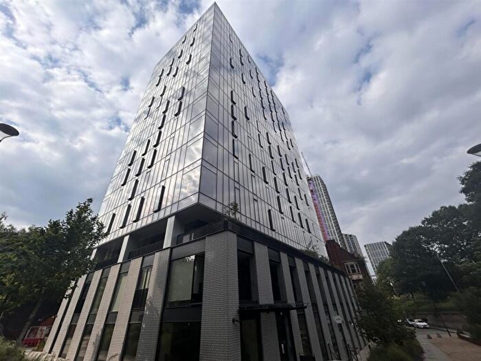 2 Bedroom Apartment To Rent In Meadowside, Aspin Lane, Manchester, M4