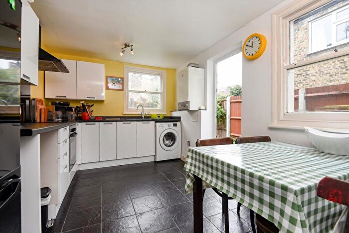 1 Bedroom Flat To Rent In Albyn Road London, SE8