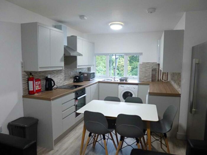 5 Bedroom Flat To Rent In Egerton Road, Fallowfield, M14