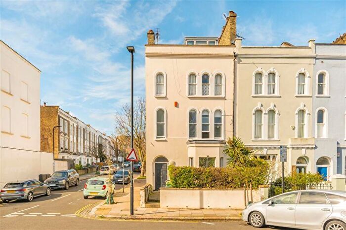 1 Bedroom Flat For Sale In Queens Crescent, Kentish Town, NW5
