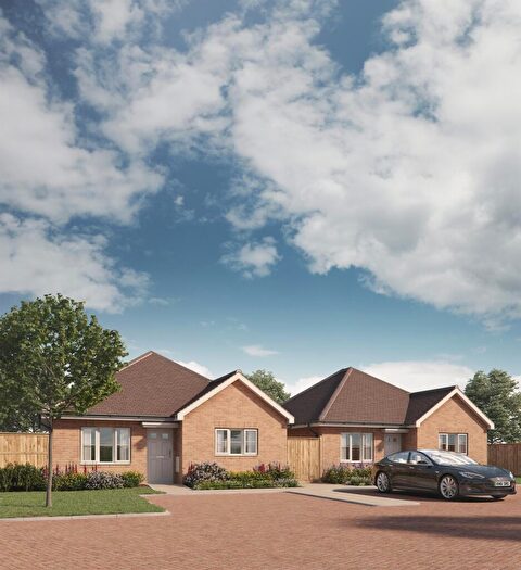 2 Bedroom Detached Bungalow For Sale In Chestnut Grove, Borden, Sittingbourne, ME9