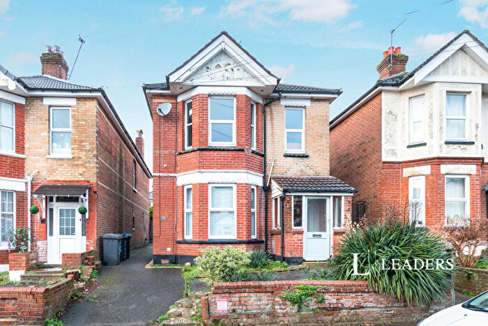 2 Bedroom Flat To Rent In Stanfield Road, BH9