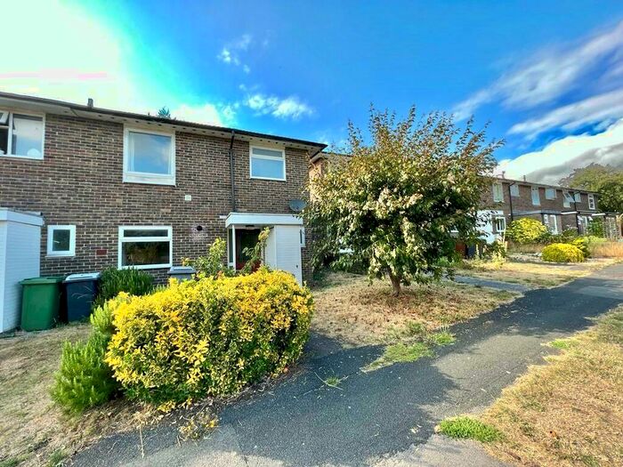 4 Bedroom End Of Terrace House To Rent In Oglander Road, Winchester, SO23