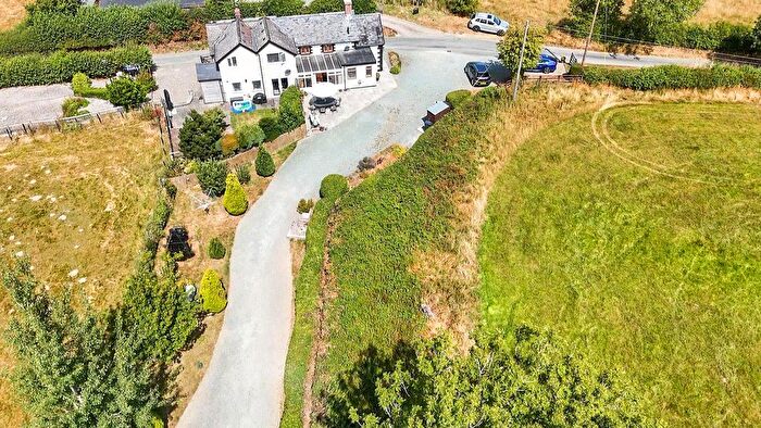 3 Bedroom Cottage For Sale In Llanfair Caereinion, Welshpool, SY21