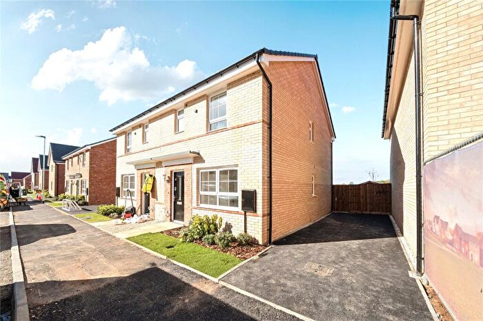 3 Bedroom Semi Detached House To Rent In Wembury Lane, Hampton Beach, Peterborough, PE7