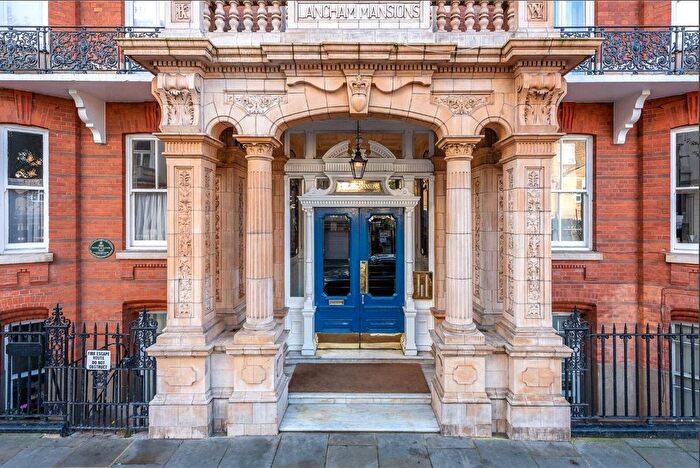 2 Bedroom Flat To Rent In Earl's Court Square, London, SW5