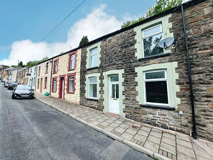 3 Bedroom Terraced House To Rent In Brynbedw Road, Tylorstown, CF43