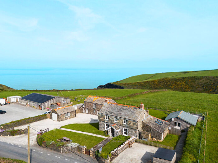 8 Bedroom Barn Conversion For Sale In Hillsborough Farm, PL35