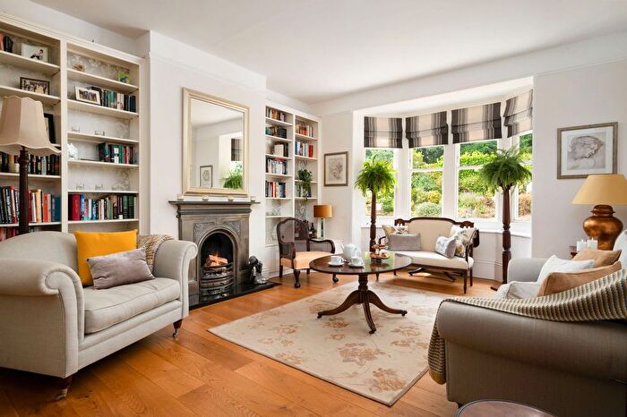 5 Bedroom Detached House For Sale In Edington Road, Winchester, SO23