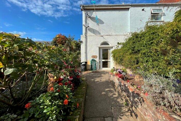 1 Bedroom Flat To Rent In High Street, Ryde, PO33