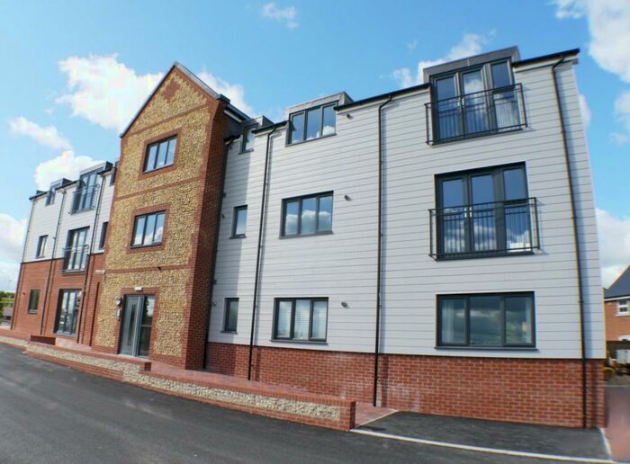 2 Bedroom Flat To Rent In Amesbury, SP4