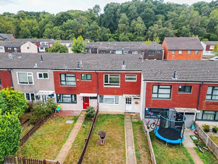 3 Bedroom Terraced House For Sale In Carron Close, Tilehurst, Reading, Berkshire, RG30
