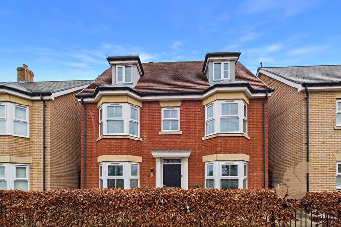 5 Bedroom Detached House For Sale In Ipswich Road, Colchester, CO4