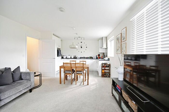 2 Bedroom Apartment To Rent In Falcon Way, Bracknell, RG12