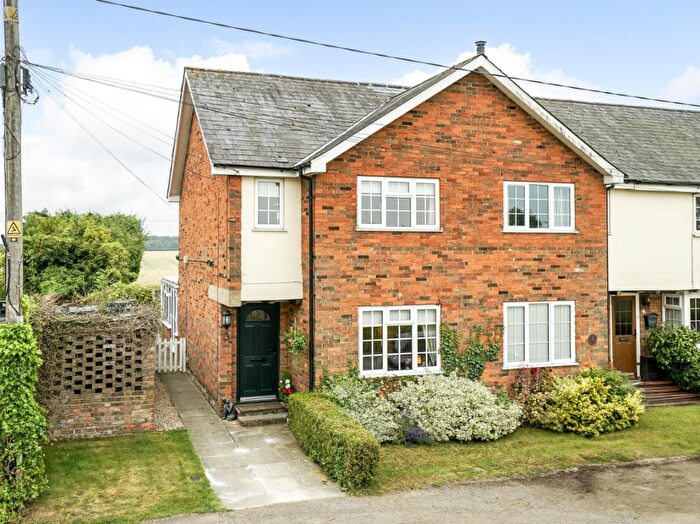 3 Bedroom End Of Terrace House For Sale In Chequers End, Gaddesden Row, Hemel Hempstead, Hertfordshire, HP2