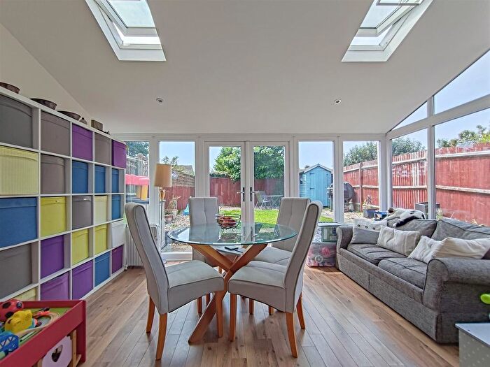 4 Bedroom Detached House For Sale In St. Mary's Close, Seaford, BN25