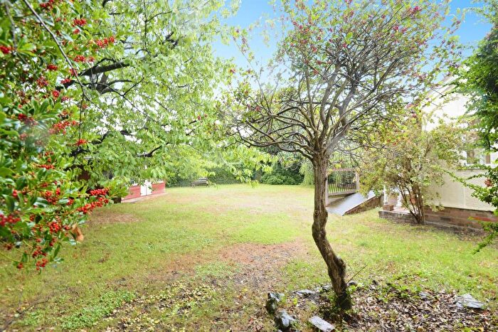 4 Bedroom Detached House For Sale In The Crescent, High Wycombe, HP13