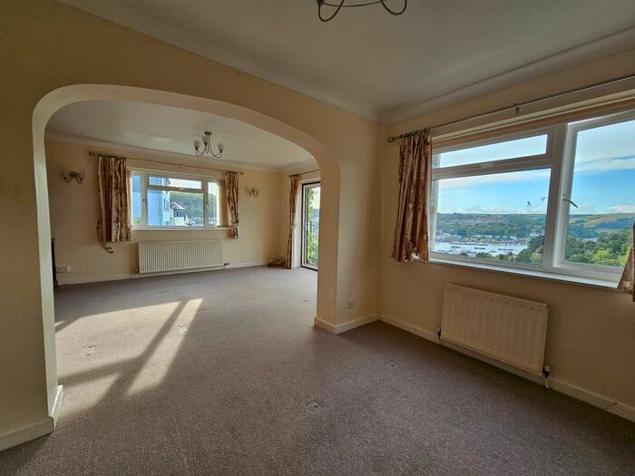 4 Bedroom Maisonette To Rent In Higher Contour Road, Dartmouth, TQ6