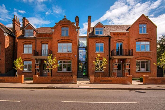 3 Bedroom Flat To Rent In Harold Road, Crystal Palace, London, SE19