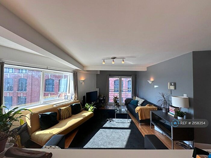 2 Bedroom Flat To Rent In Hamilton House, Leeds, LS2