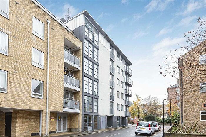 2 Bedroom Flat To Rent In Weller Street, Borough, SE1