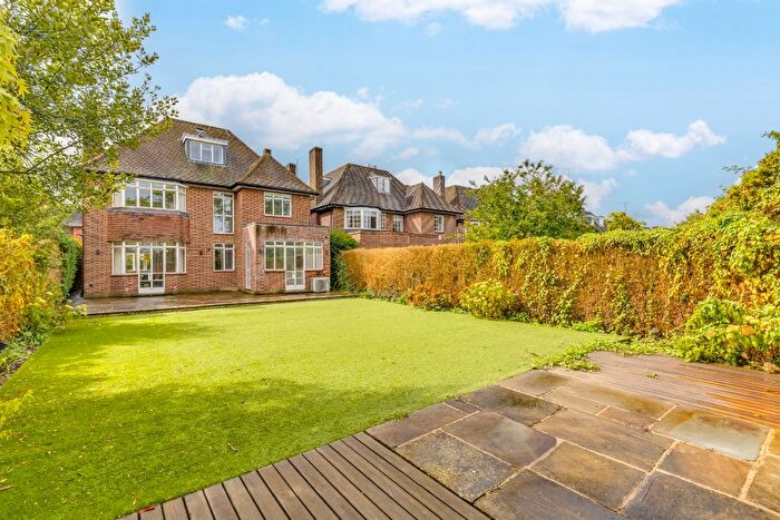 6 Bedroom Detached House To Rent In Linden Lea, London, N2