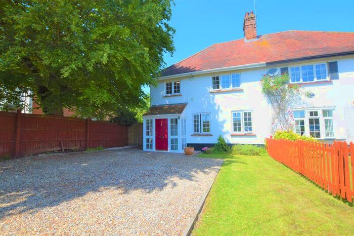 4 Bedroom Semi-Detached House To Rent In Picts Lane, Princes Risborough, HP27