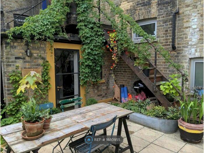 1 Bedroom Flat To Rent In Goldsmiths Row, London, E2