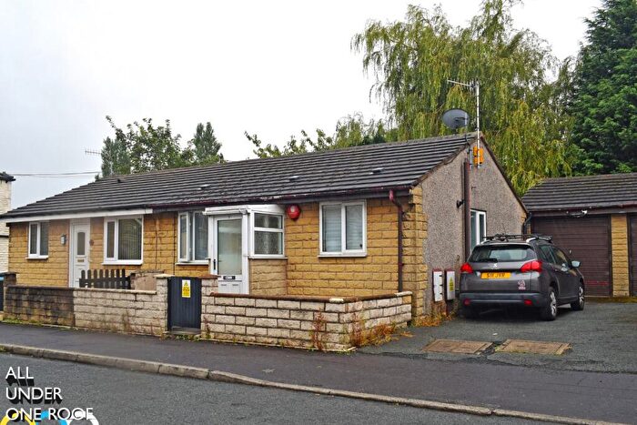 2 Bedroom Bungalow For Sale In Sunderland Street, Rosegrove, Burnley, BB12