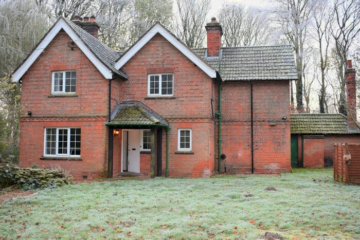 4 Bedroom Detached House To Rent In Little Normanby, Scunthorpe, DN15