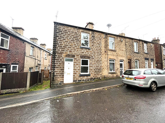 2 Bedroom End Of Terrace House To Rent In Spring Street, Barnsley, S70