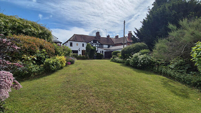 5 Bedroom Detached House For Sale In Oxford Street, Southam, CV47