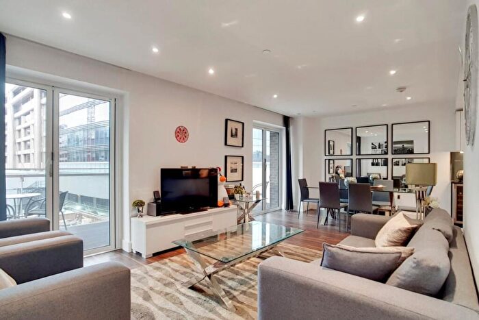 3 Bedroom Flat For Sale In New Drum Street, Whitechapel, E1