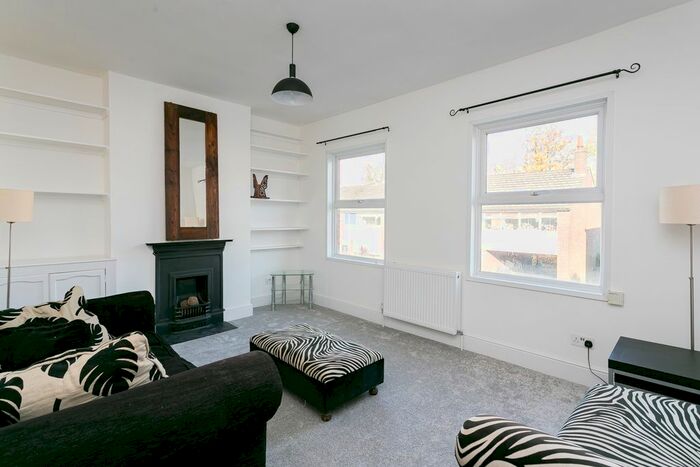 2 Bedroom Flat To Rent In Wellfield Road, London, SW16