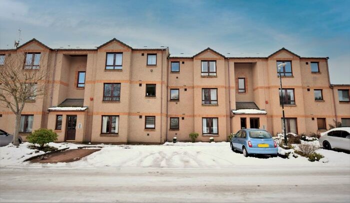 2 Bedroom Flat To Rent In Cambrai Court, Dingwall, IV15