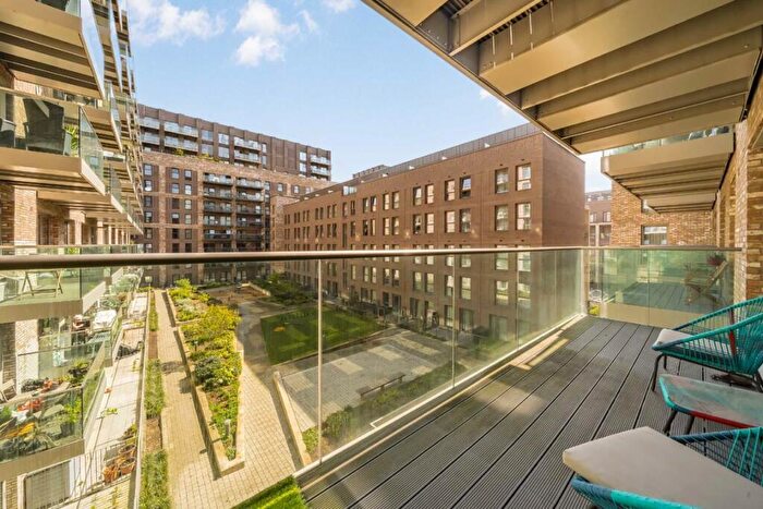 2 Bedroom Flat For Sale In Ironworks Way, Plaistow, E13