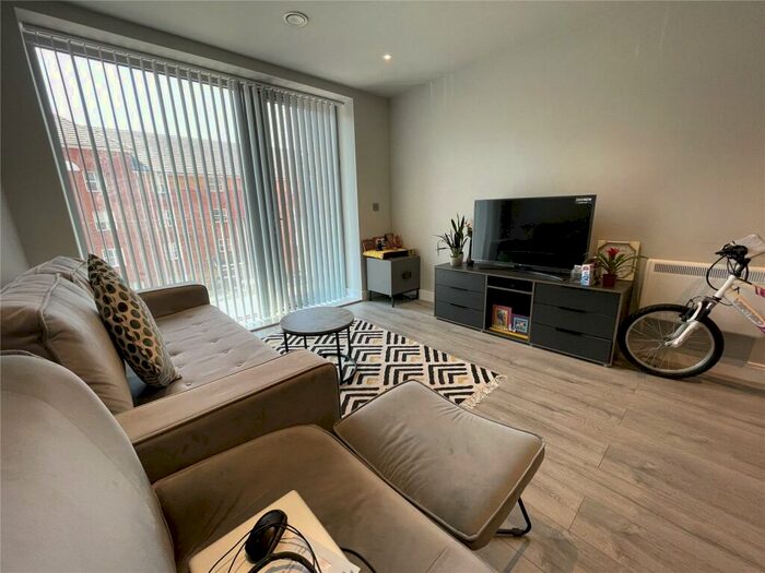 2 Bedroom Apartment To Rent In Steel House, The Metalworks, Petersfield Avenue, Slough, Berkshire, SL2