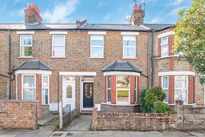 4 Bedroom Terraced House For Sale In Popes Lane, South Ealing, W5