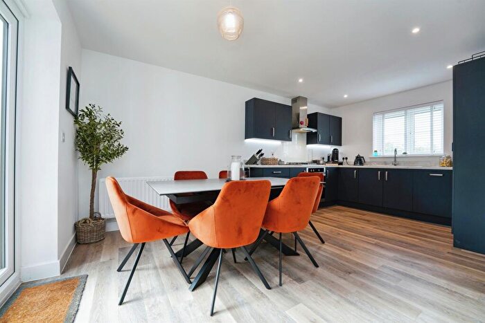 4 Bedroom Detached House For Sale In Gulwell Drive, Wickwar, Wotton-Under-Edge, GL12