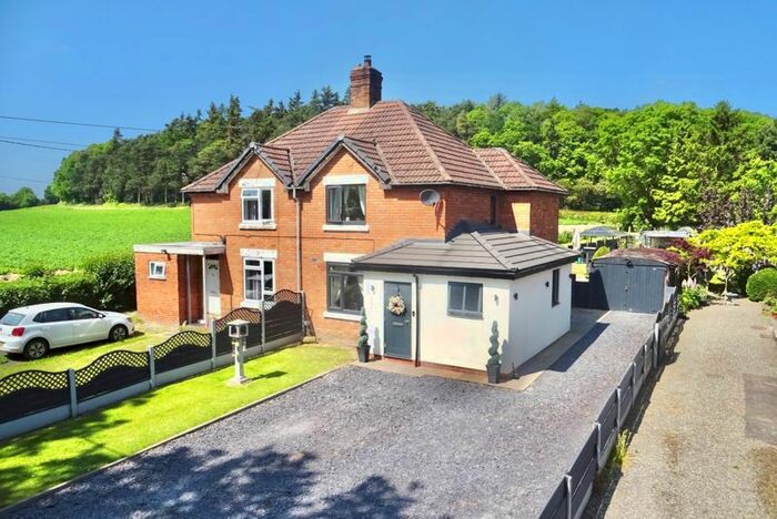 3 Bedroom Semi-Detached House For Sale In Pooley Lane, Moreton, Newport, TF10