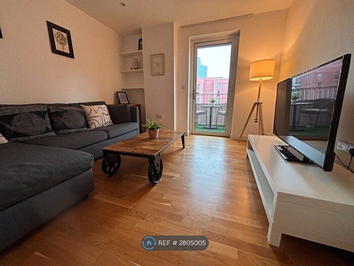 2 Bedroom Flat To Rent In Scarlet Close, London, E20