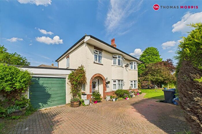 4 Bedroom Detached House For Sale In Huntingdon Road, Wyton, Huntingdon, Cambridgeshire, PE28