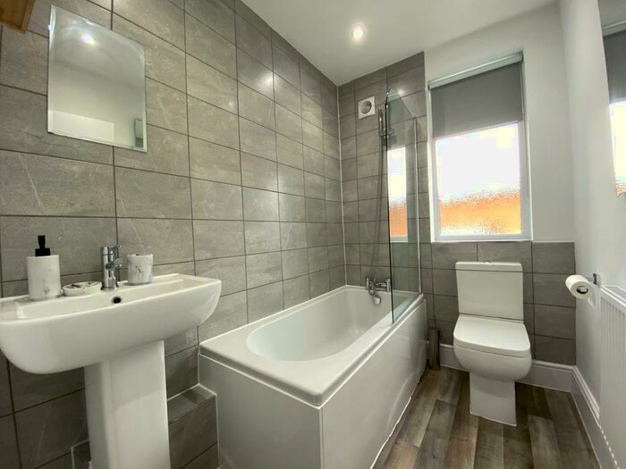 3 Bedroom Duplex To Rent In Manchester Road, Chorlton, M21