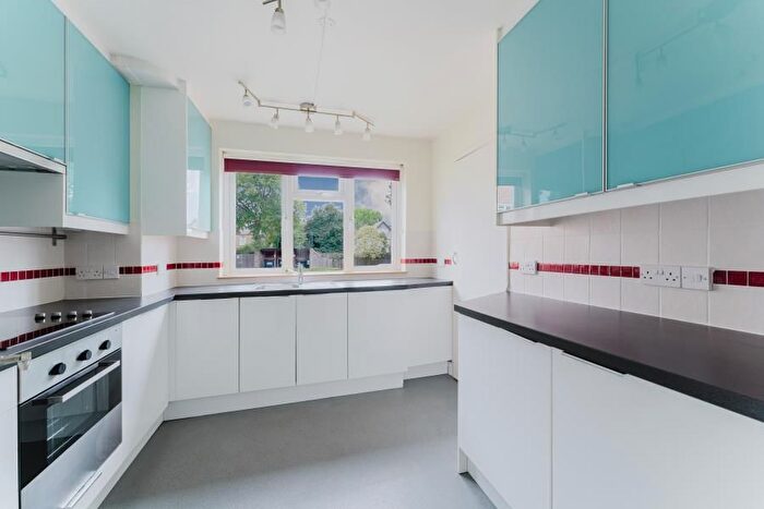 2 Bedroom Flat To Rent In Sandgate House, W5