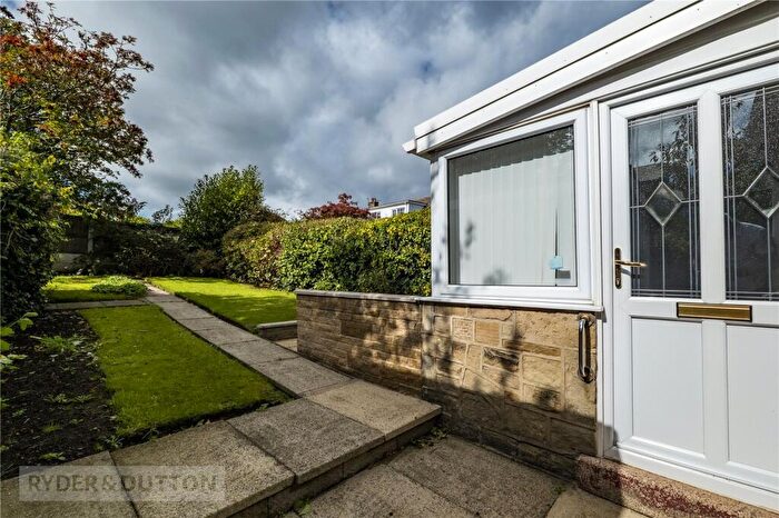 2 Bedroom Bungalow For Sale In Shannon Close, Rastrick, Brighouse, HD6