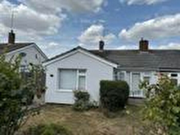 3 Bedroom Semi-Detached Bungalow To Rent In Springfield, Benfleet, SS7