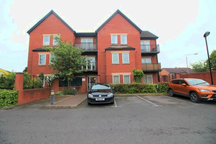 2 Bedroom Flat To Rent In Bruce Drive, West Bridgford, NG2
