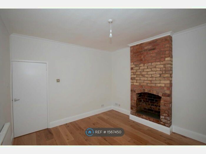 4 Bedroom End Of Terrace House To Rent In Mansfield Street, Nottingham, NG5